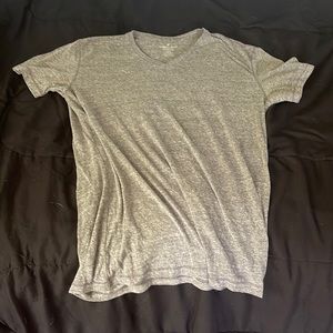 Men’s American Eagle V-Neck